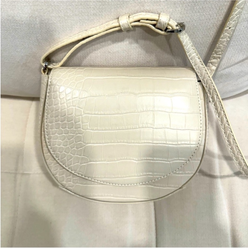 A New Day Women’s Cream Croc-Embossed Crossbody Bag